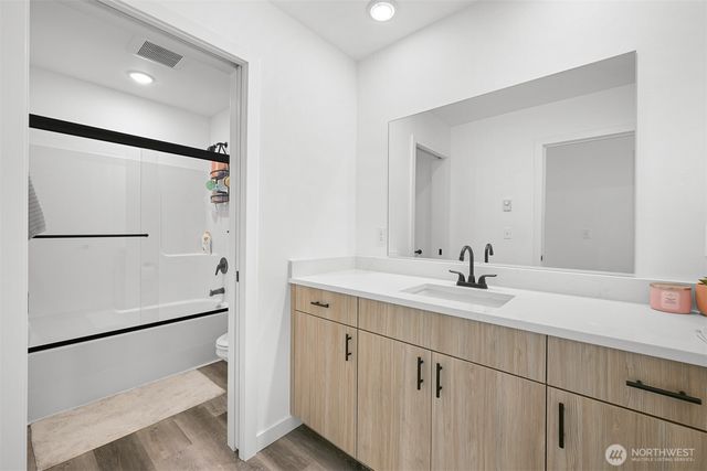 2163 Lagerwey Cir, Lynden, WA 98264