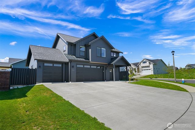 2163 Lagerwey Cir, Lynden, WA 98264