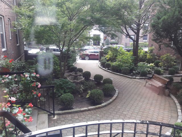 110-07 73rd Road 2K, Forest Hills, NY 11375