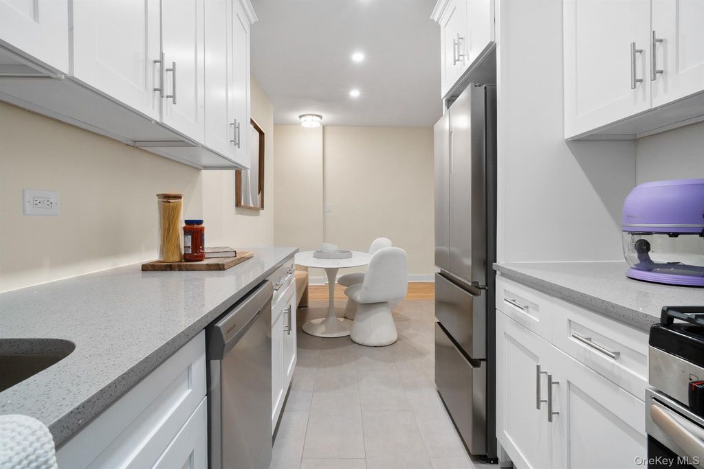 110-07 73rd Road 2K, Forest Hills, NY 11375 — photo 5