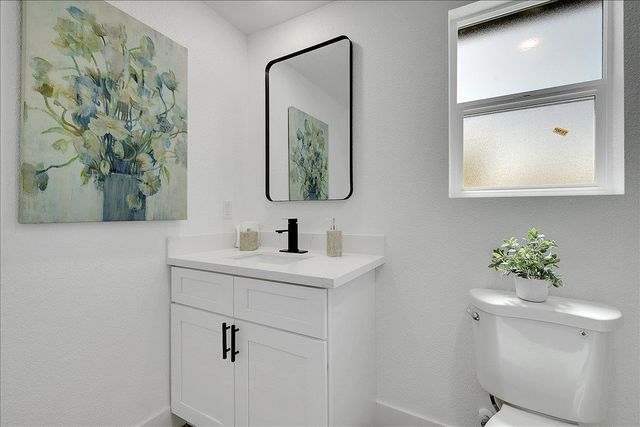 4859 Arboga Rd, Olivehurst, CA 95961