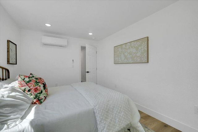 4859 Arboga Rd, Olivehurst, CA 95961