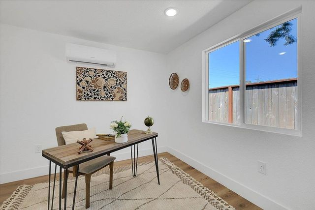 4859 Arboga Rd, Olivehurst, CA 95961