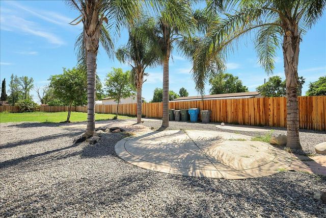4859 Arboga Rd, Olivehurst, CA 95961