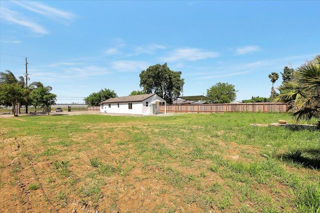 4859 Arboga Rd, Olivehurst, CA 95961