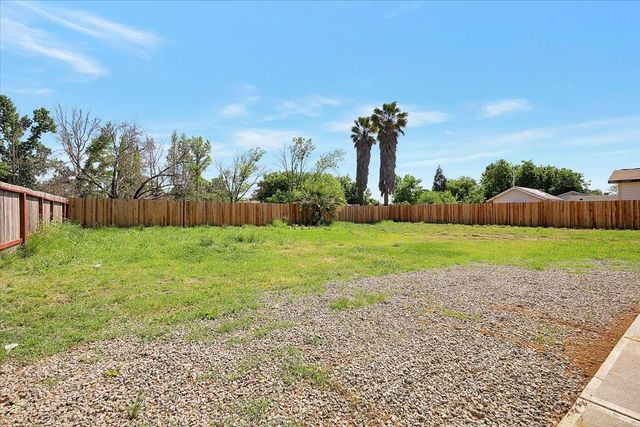 4859 Arboga Rd, Olivehurst, CA 95961