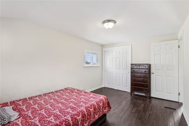 366 Tenney Avenue, Campbell, OH 44405