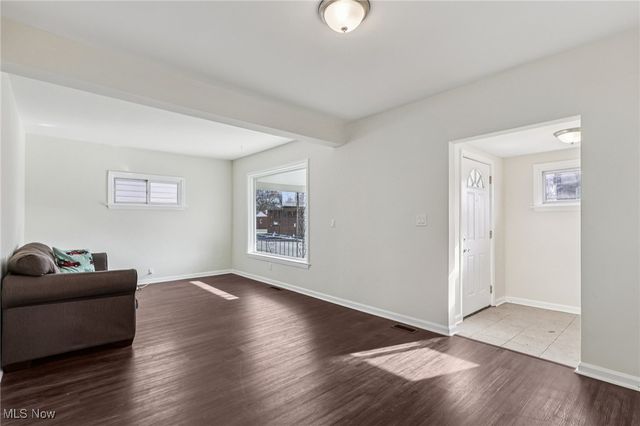 366 Tenney Avenue, Campbell, OH 44405