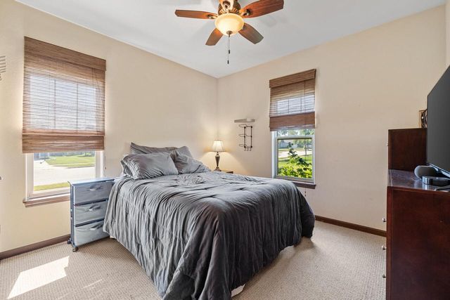 3836 Creekside DRIVE, Waukesha, WI 53189