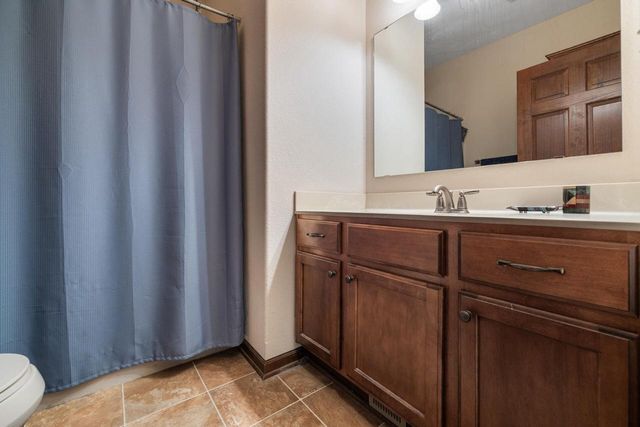3836 Creekside DRIVE, Waukesha, WI 53189