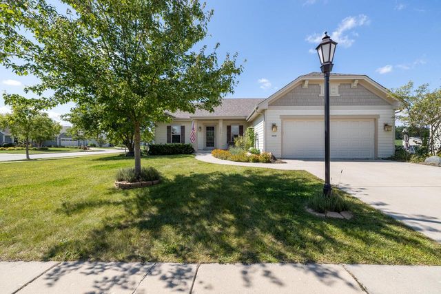 3836 Creekside DRIVE, Waukesha, WI 53189