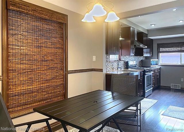 35327 W Chicago Street, Livonia, MI 48150