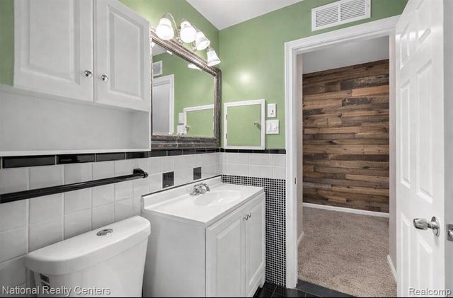 35327 W Chicago Street, Livonia, MI 48150