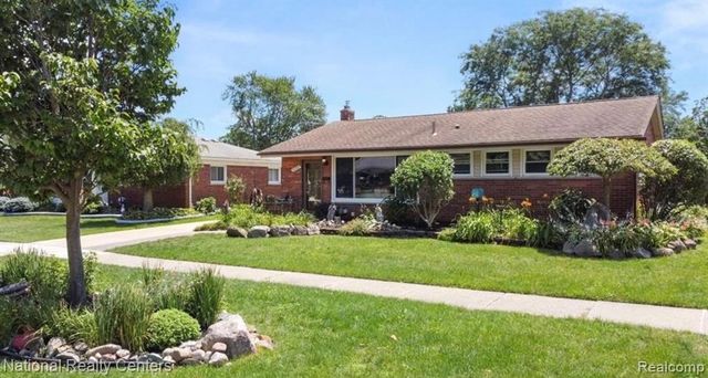 35327 W Chicago Street, Livonia, MI 48150