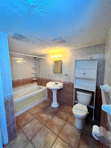 8075 SE Palm St, Hobe Sound, FL 33455