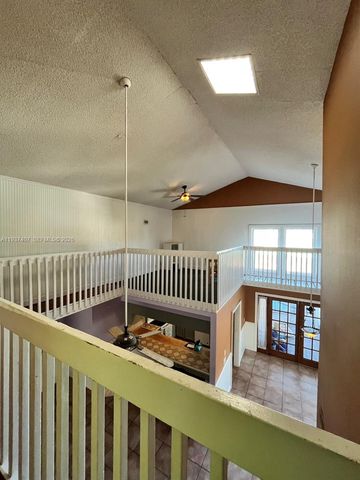 8075 SE Palm St, Hobe Sound, FL 33455