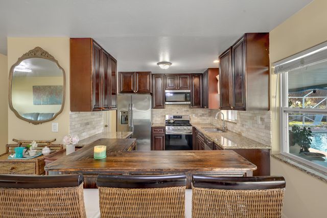 202 SW Dabney Drive, Port St. Lucie, Port St Lucie, FL 34983