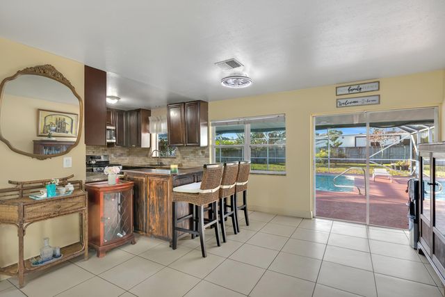 202 SW Dabney Drive, Port St. Lucie, Port St Lucie, FL 34983