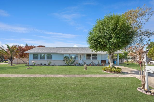 202 SW Dabney Drive, Port St. Lucie, Port St Lucie, FL 34983