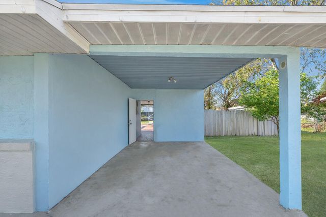 202 SW Dabney Drive, Port St. Lucie, Port St Lucie, FL 34983