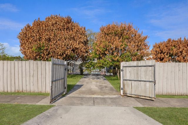 202 SW Dabney Drive, Port St. Lucie, Port St Lucie, FL 34983