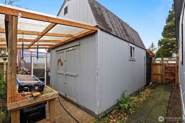 610 S Olympia Street, Westport, WA 98595