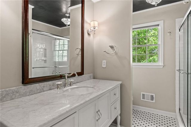3961 Cloudland Drive SE, Smyrna, GA 30082