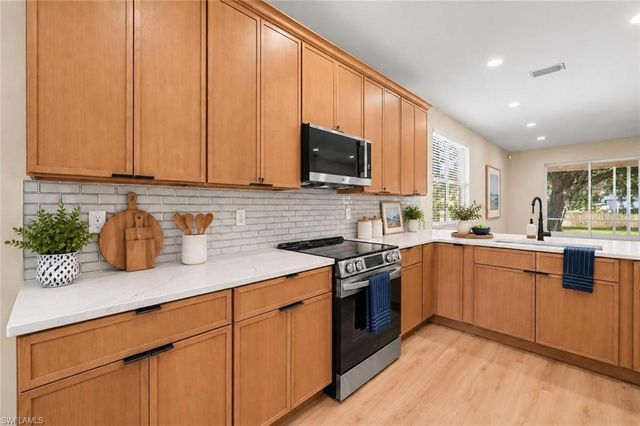 3358 Osprey LN, Port Charlotte, FL 33953