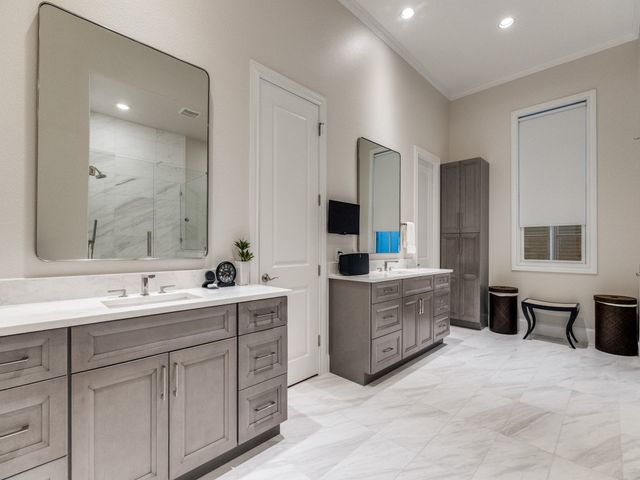 2147 Minehampton Lane, Dallas, TX 75201