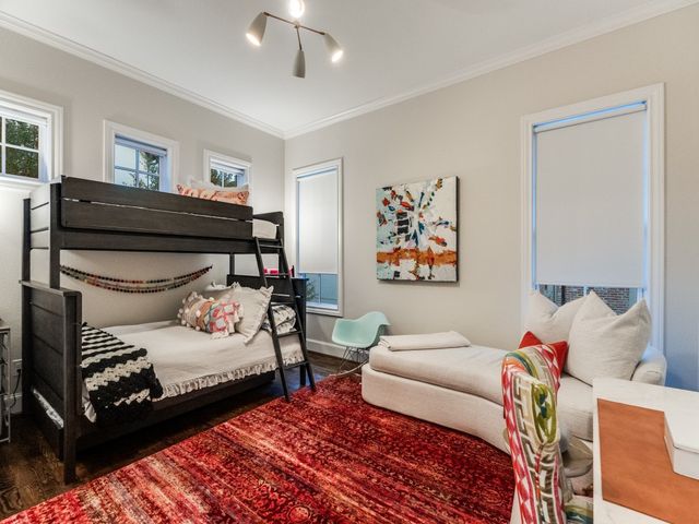 2147 Minehampton Lane, Dallas, TX 75201