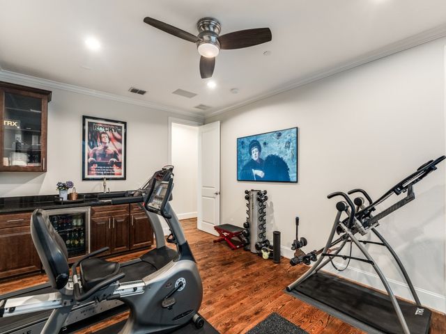 2147 Minehampton Lane, Dallas, TX 75201