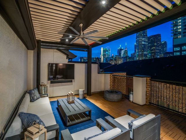 2147 Minehampton Lane, Dallas, TX 75201