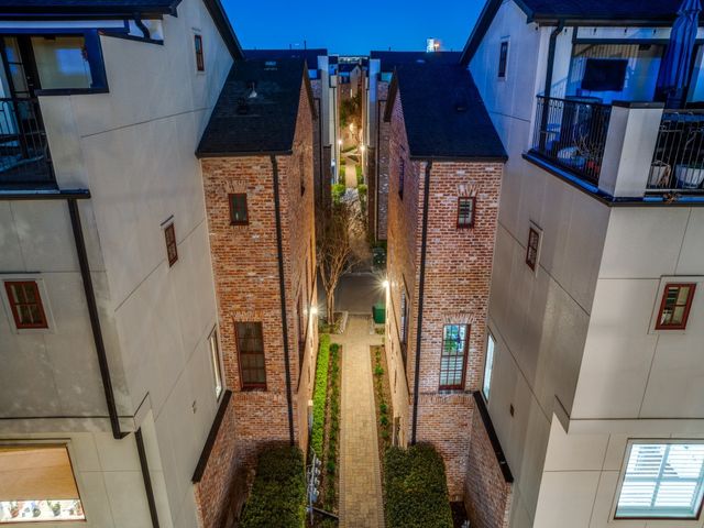 2147 Minehampton Lane, Dallas, TX 75201