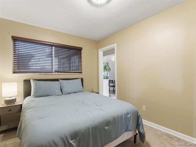 8878 Merriman Road, Livonia, MI 48150