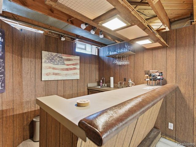 8878 Merriman Road, Livonia, MI 48150