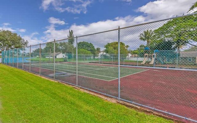 1817 Stonehaven Drive, Boynton Beach, FL 33436