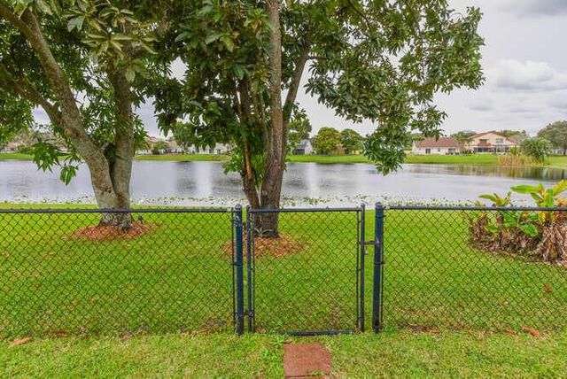 1817 Stonehaven Drive, Boynton Beach, FL 33436