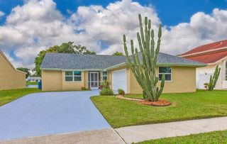 1817 Stonehaven Drive, Boynton Beach, FL 33436