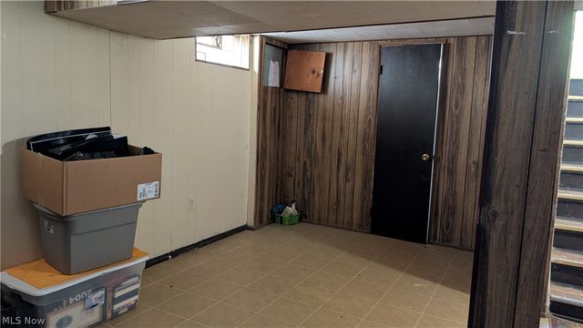 14909 Lotus Drive, Cleveland, OH 44128
