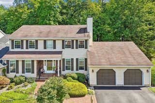 12 Clearwater Dr, Wayne Twp., NJ 07470