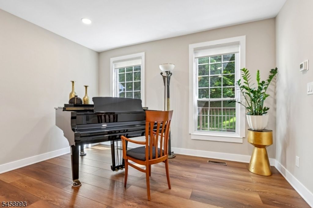 12 Clearwater Dr, Wayne Twp., NJ 07470 — photo 3