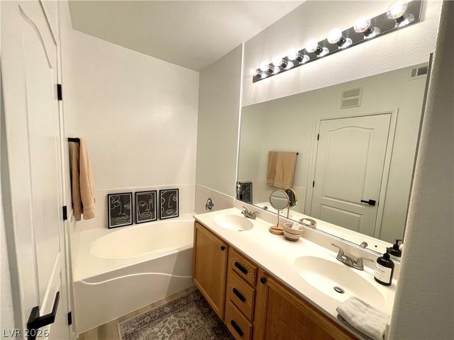 9901 Trailwood Drive 2128, Las Vegas, NV 89134