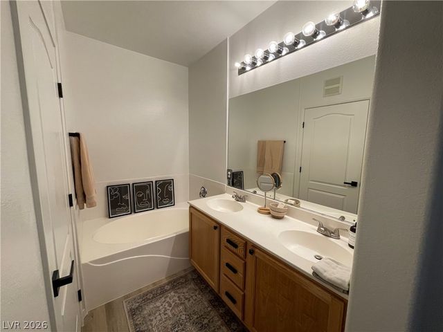 9901 Trailwood Drive 2128, Las Vegas, NV 89134