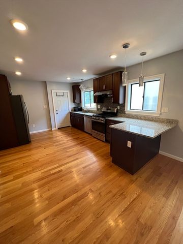 102-104 Varnum St 1, Arlington, MA 02474