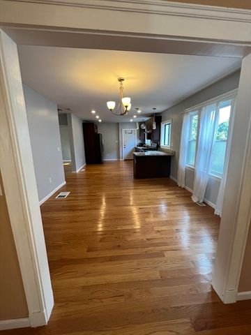 102-104 Varnum St 1, Arlington, MA 02474