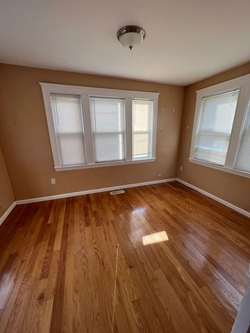102-104 Varnum St 1, Arlington, MA 02474