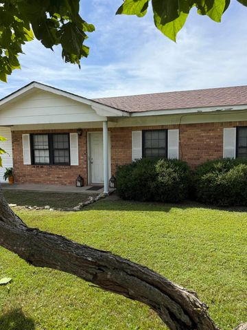 810 E 8th Street, Rector, AR 72461