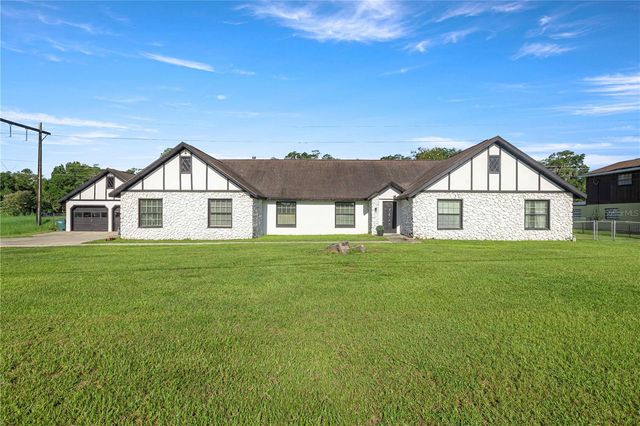 1166 SE 44TH AVENUE, Ocala, FL 34471