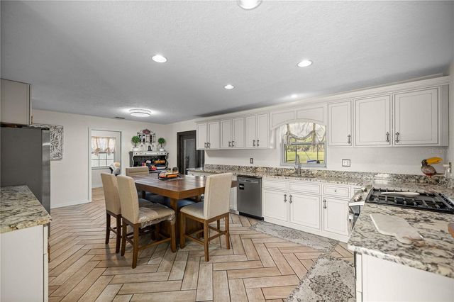 1166 SE 44TH AVENUE, Ocala, FL 34471