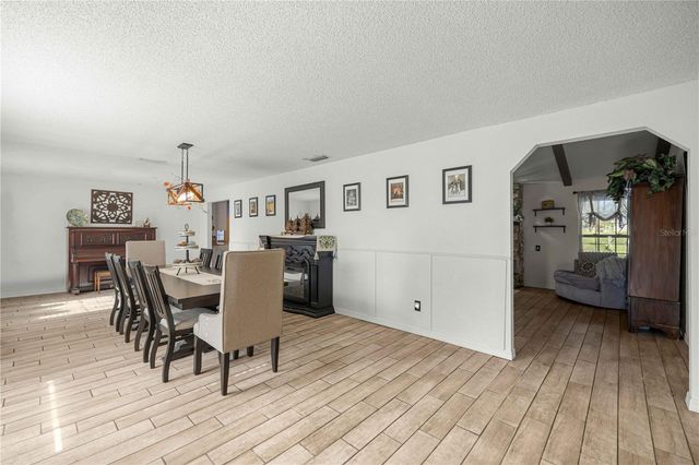 1166 SE 44TH AVENUE, Ocala, FL 34471